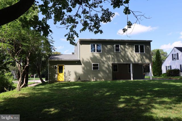 610 BURTON RD, Oreland, PA 19075