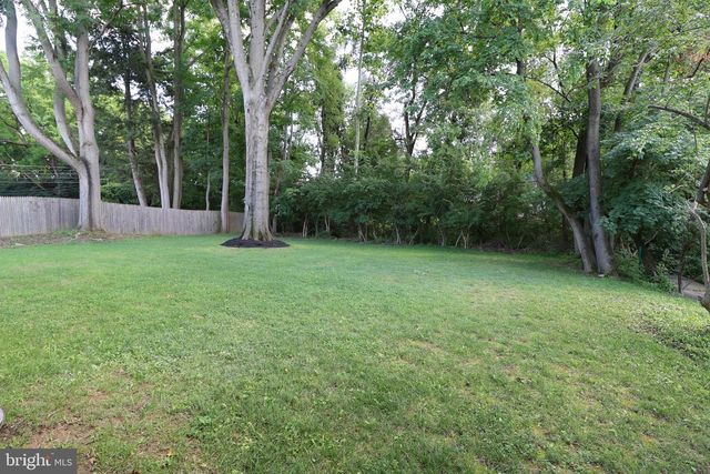 610 BURTON RD, Oreland, PA 19075