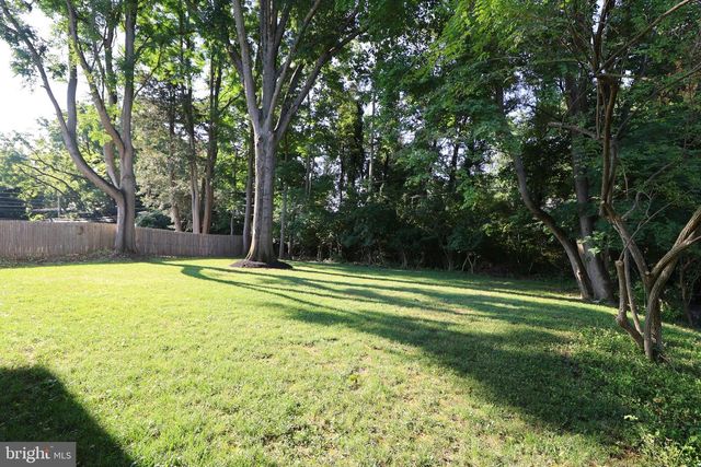 610 BURTON RD, Oreland, PA 19075