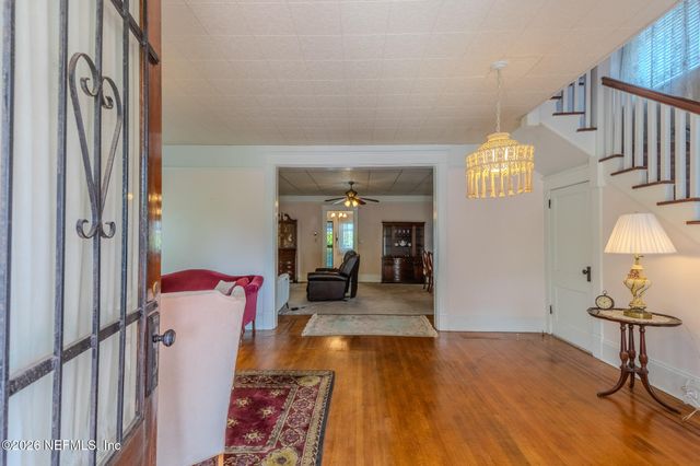 2050 N PEARL Street, Jacksonville, FL 32206