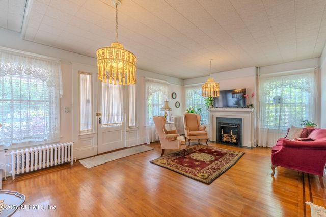 2050 N PEARL Street, Jacksonville, FL 32206