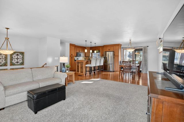 1522 W 5th Street, Cedar Falls, IA 50613