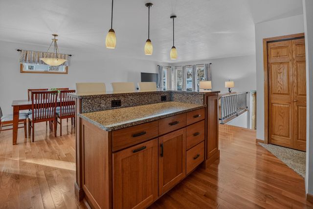 1522 W 5th Street, Cedar Falls, IA 50613