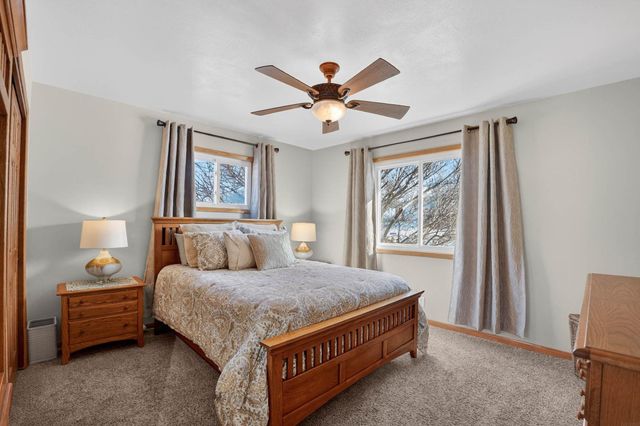 1522 W 5th Street, Cedar Falls, IA 50613