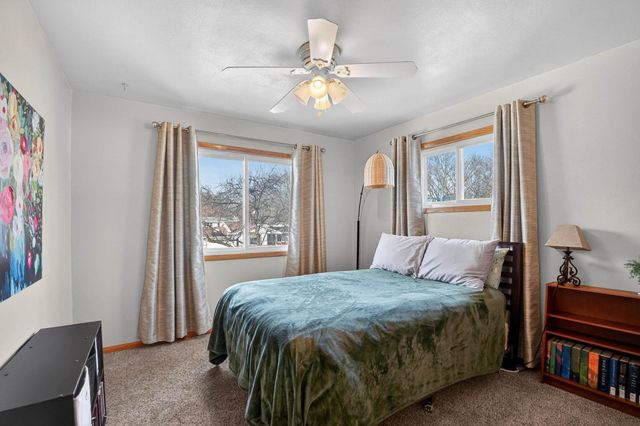 1522 W 5th Street, Cedar Falls, IA 50613