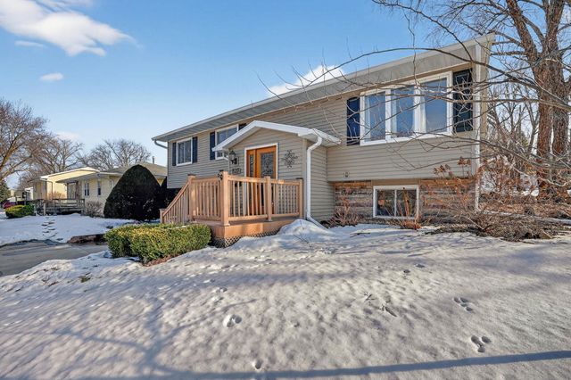 1522 W 5th Street, Cedar Falls, IA 50613