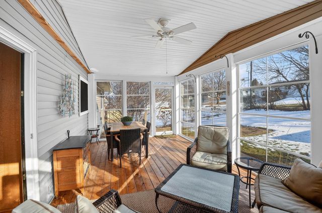 1522 W 5th Street, Cedar Falls, IA 50613