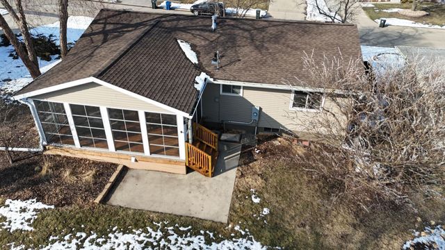 1522 W 5th Street, Cedar Falls, IA 50613