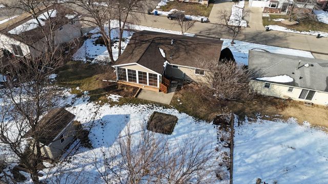 1522 W 5th Street, Cedar Falls, IA 50613