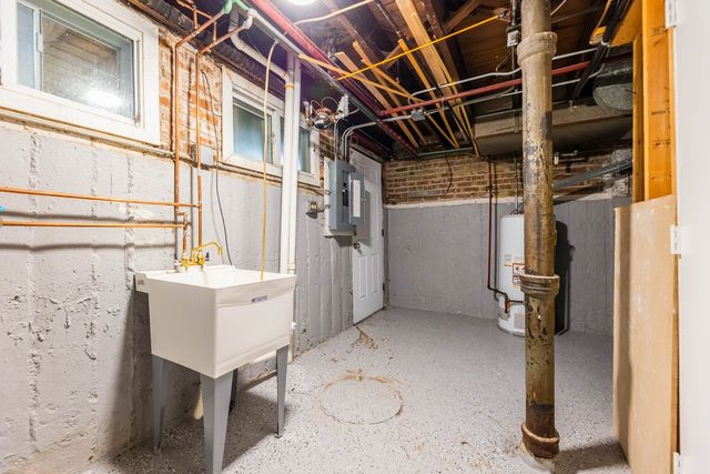 6361 S LONG Avenue, Chicago, IL 60638