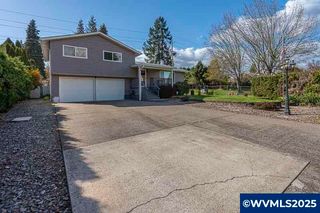 1216 Montgomery Pl NE, Albany, OR 97321
