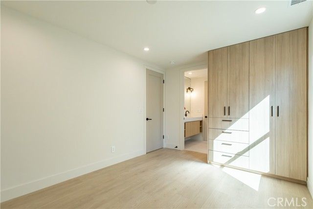 7913 Lasaine, Northridge (los Angeles), CA 91325