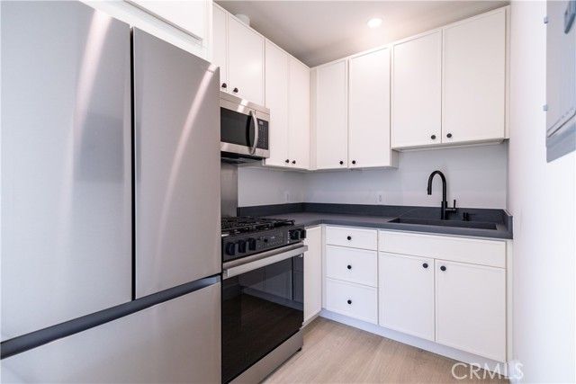 7913 Lasaine, Northridge (los Angeles), CA 91325