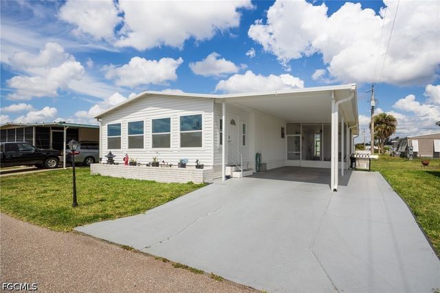 14704 Patrick Henry RD, North Fort Myers, FL 33917