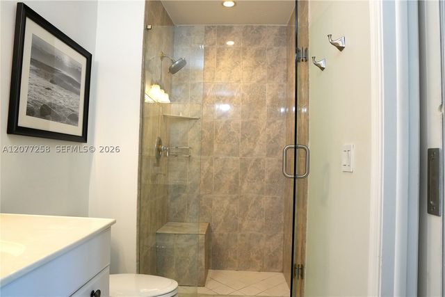 2119 NE 44th St, Lighthouse Point, FL 33064