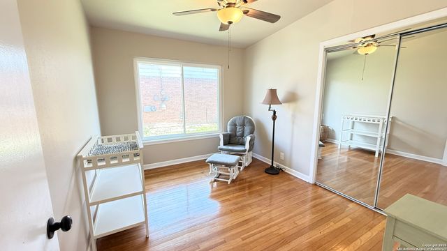 4227 Eisenhauer, San Antonio, TX 78218