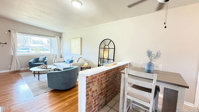 4227 Eisenhauer, San Antonio, TX 78218