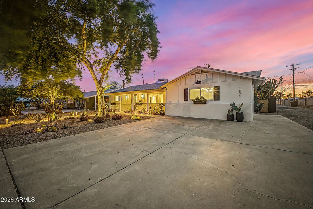 Image 24 of property listing at 1804 N CAMELLIA Street, Tempe, AZ 85288