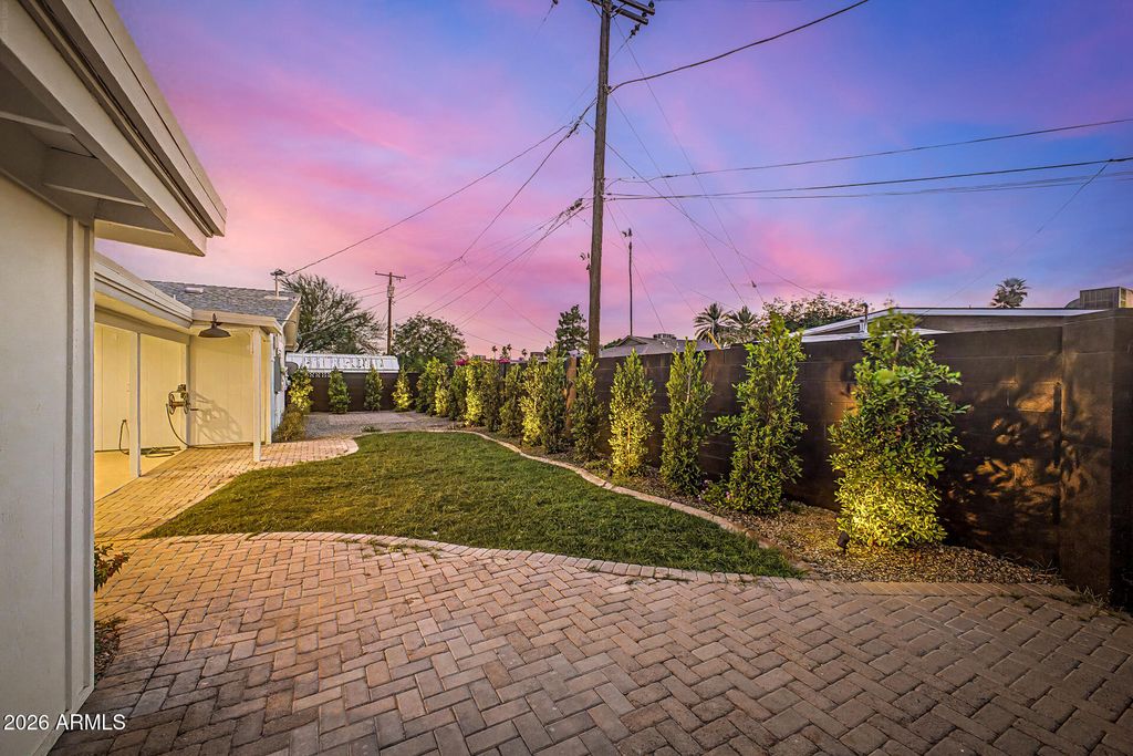 Image 26 of property listing at 1804 N CAMELLIA Street, Tempe, AZ 85288