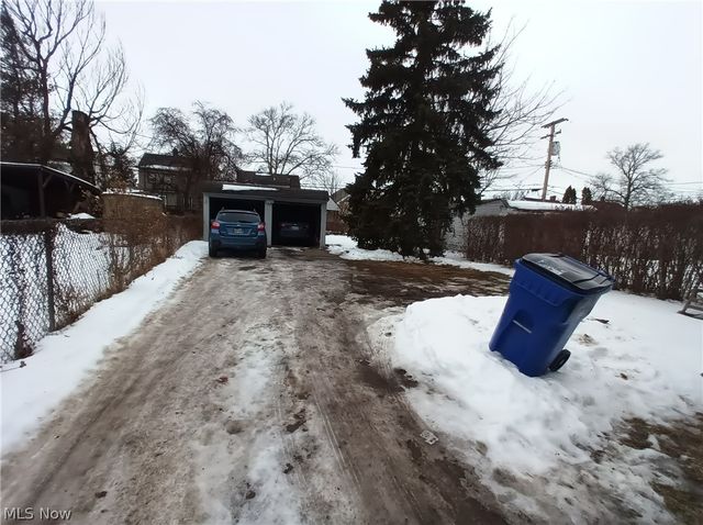 3878 W 134th Street, Cleveland, OH 44111