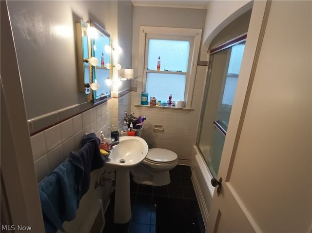 3878 W 134th Street, Cleveland, OH 44111