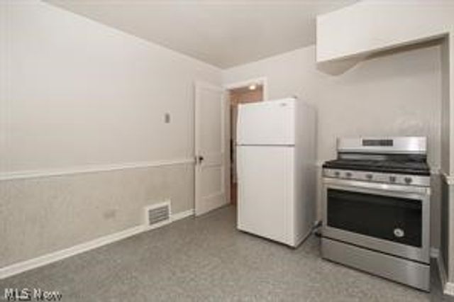 3878 W 134th Street, Cleveland, OH 44111