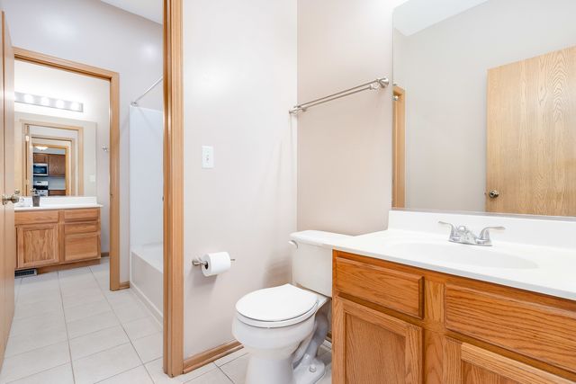750 Bayles Drive, Romeoville, IL 60446