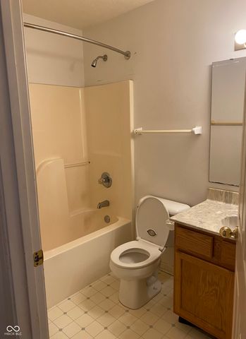 211 Stoneview Lane, Mooresville, IN 46158