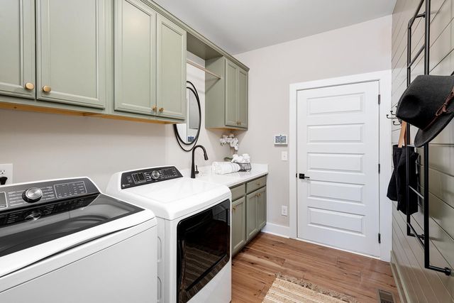 384 Reddenwood Rd, Hendersonville, TN 37075