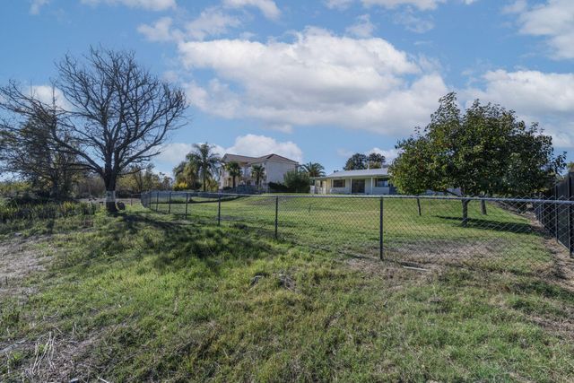 7035 Riverside Drive, Redding, CA 96001