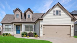 562 Medallion Cir, Clarksville, TN 37042