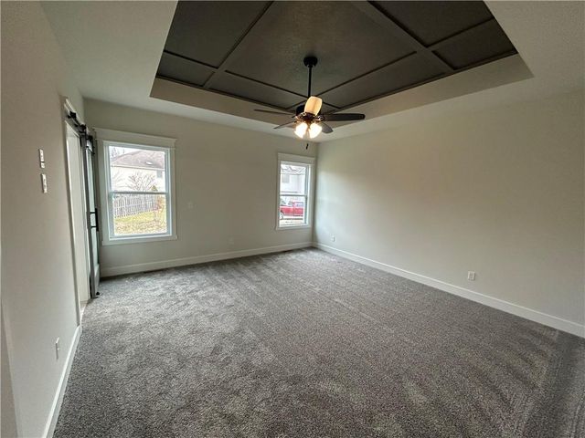 2344 NE Colonnade Avenue, Blue Springs, MO 64029