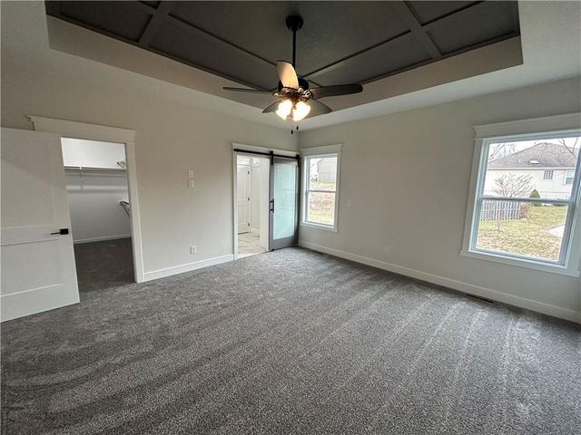 2344 NE Colonnade Avenue, Blue Springs, MO 64029