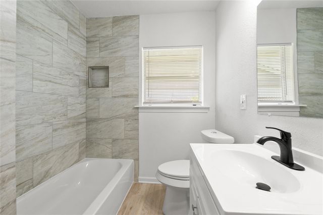 4601 W 43rd Street, Houston, TX 77092