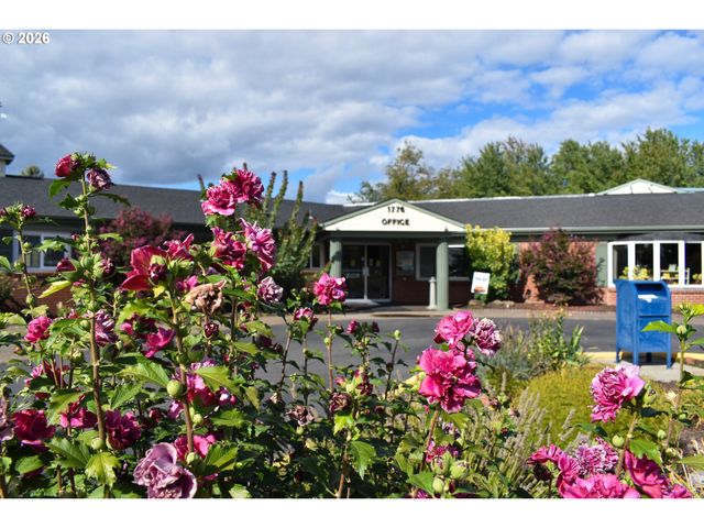 943 OREGON Way, Woodburn, OR 97071