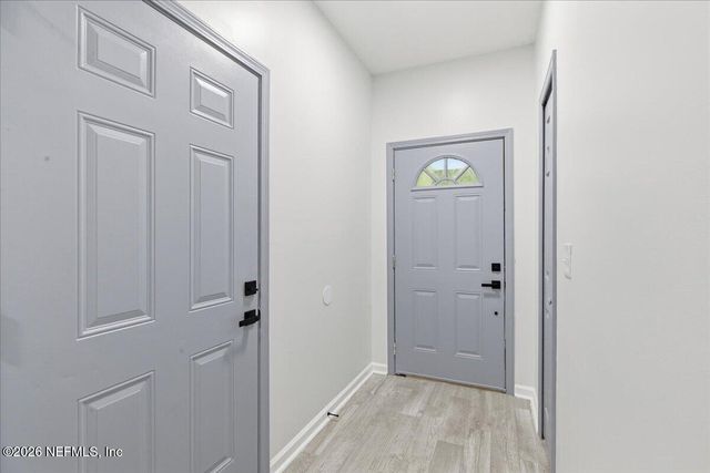 3907 ADIROLF Road, Jacksonville, FL 32207
