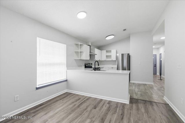3907 ADIROLF Road, Jacksonville, FL 32207