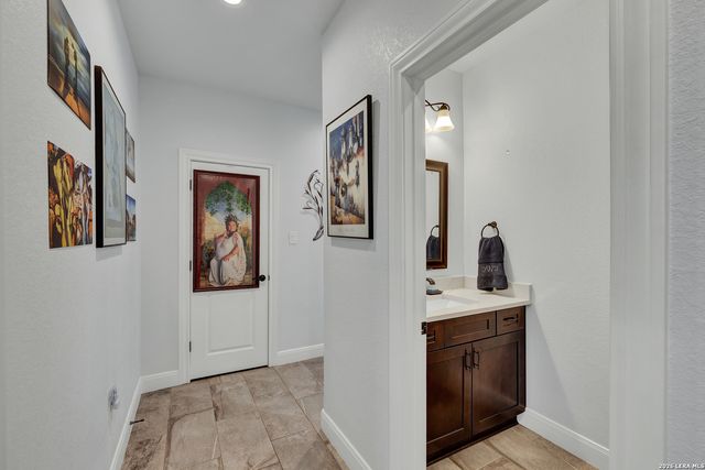 1216 MEYER PKWY, New Braunfels, TX 78132