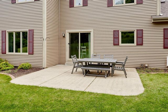 W234N7641 Grey Moss COURT, Sussex, WI 53089