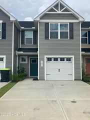 3226 Edgemead Circle NW, Calabash, NC 28467