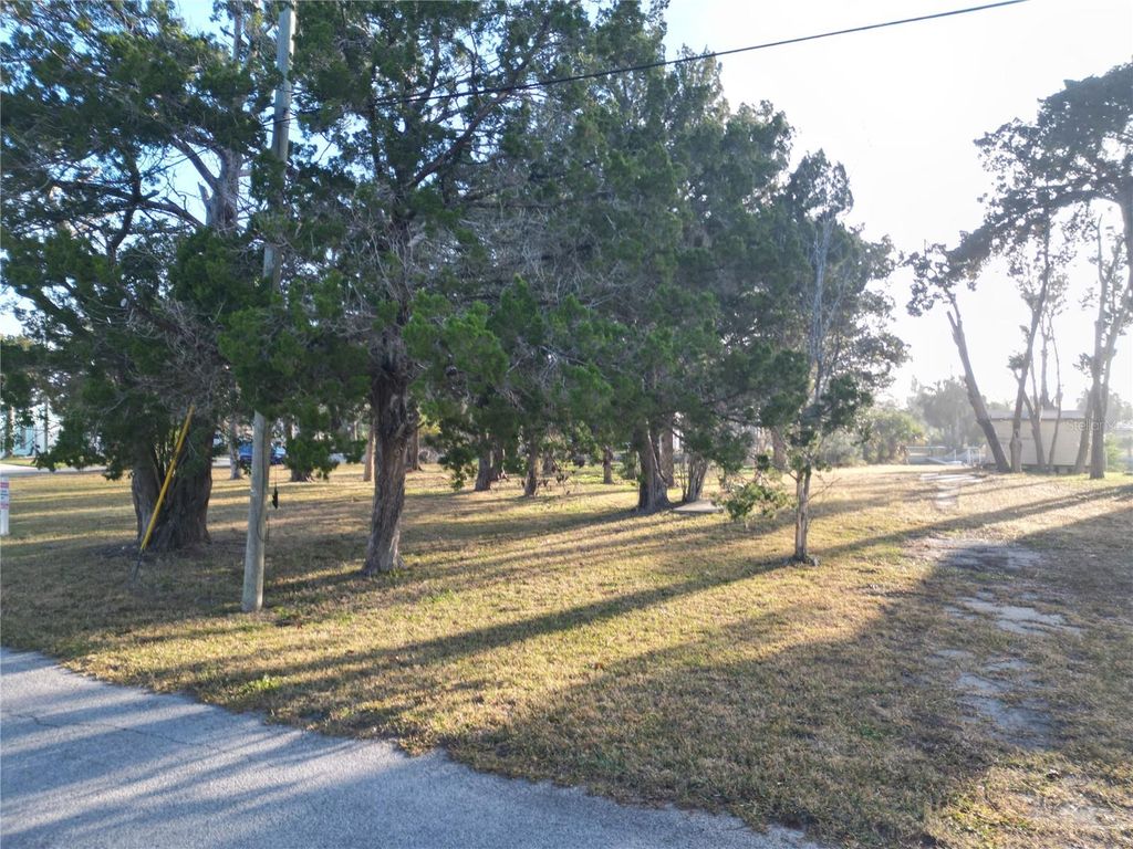 Image 1 of property listing at 14434 BIRCH STREET, Hudson, FL 34667