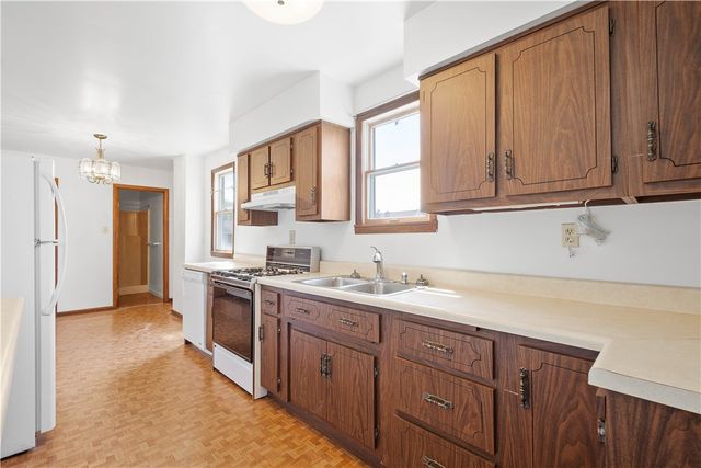 106 Level Street, Bentleyville, PA 15314