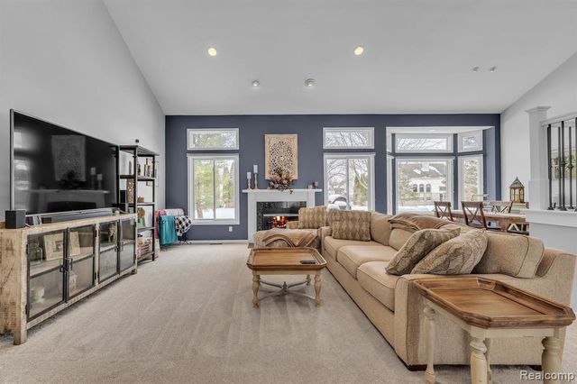 48123 Covington Court, Canton, MI 48187