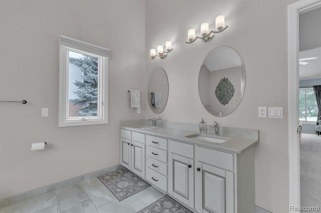 48123 Covington Court, Canton, MI 48187