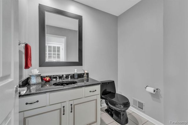 48123 Covington Court, Canton, MI 48187