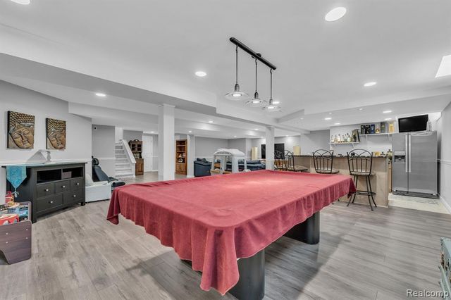 48123 Covington Court, Canton, MI 48187