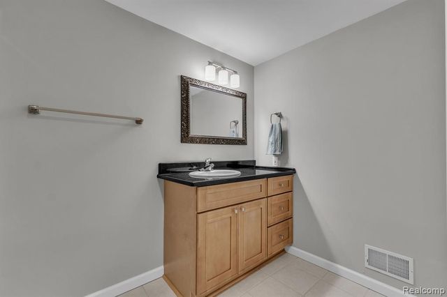 48123 Covington Court, Canton, MI 48187