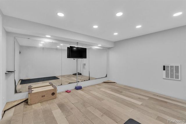 48123 Covington Court, Canton, MI 48187