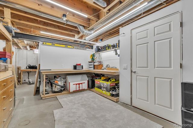 48123 Covington Court, Canton, MI 48187