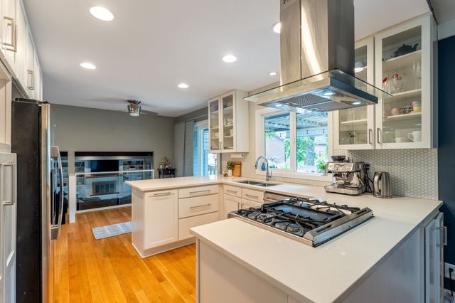 612 34th Place, West Des Moines, IA 50265
